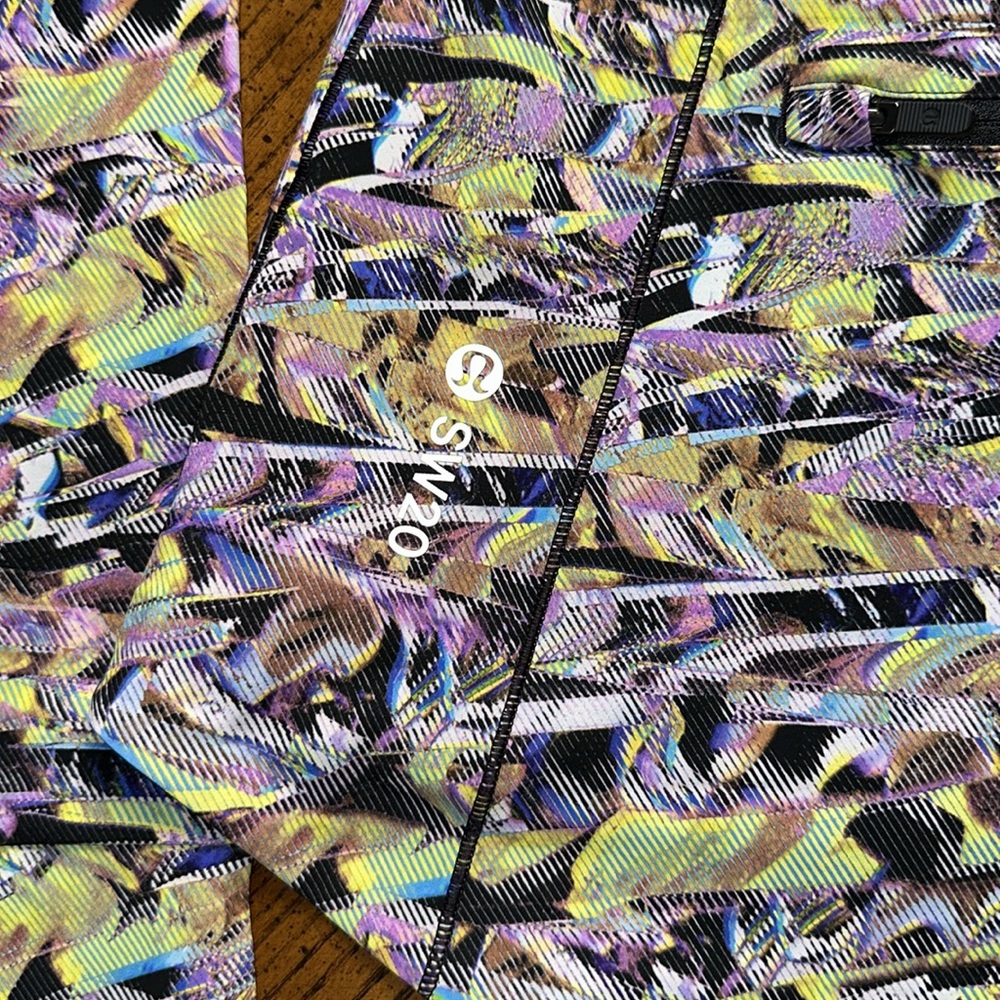 NEW! Lululemon Seawheeze Mist Over Windbreaker - Picture 5 of 5